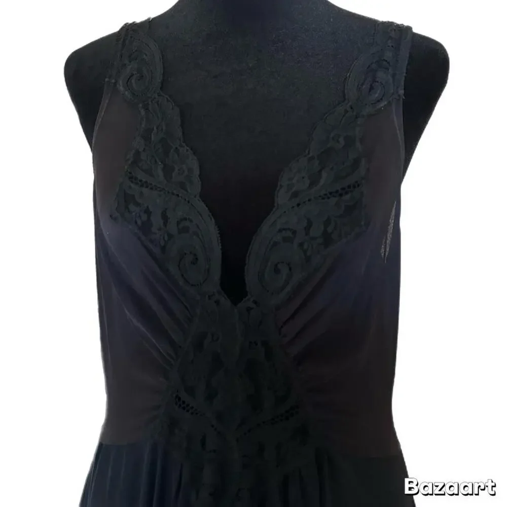 Vintage olga black full sweep